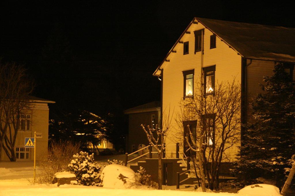 Arbol Guesthouse Húsavík Exterior foto