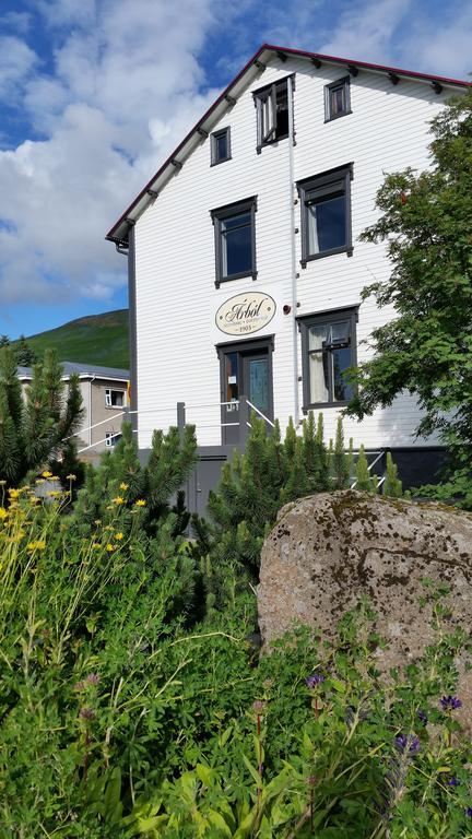 Arbol Guesthouse Húsavík Exterior foto